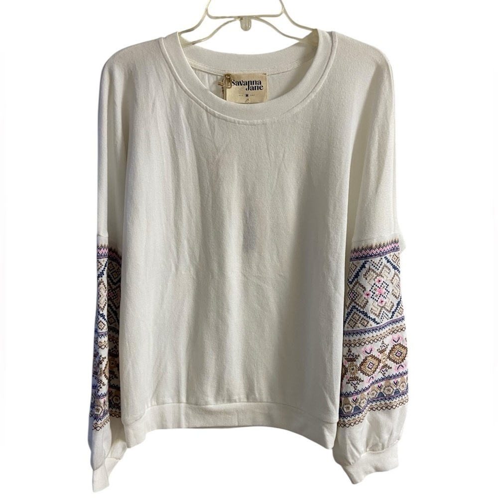 Savanna Jane crewneck white sweater lightweight embroidered sleeves L/M NWT